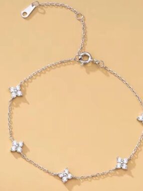 Delicate Silver Four-Petal Cubic Zirconia Bracelet - Silver